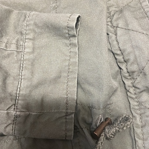 Jacket - Picture 4 of 7